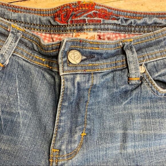 Jessica Simpson Denim 5" Cut Off Jean Shorts Size 9 - Picture 3 of 6